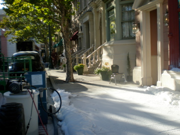 Tv street scene with decor snow snowcell