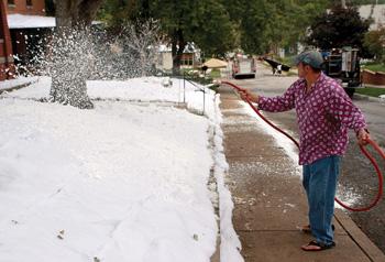 flocking ground cover snow on movie set